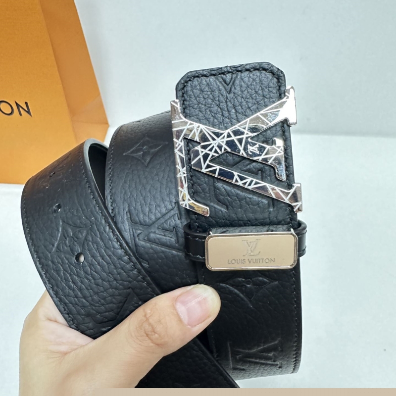 l**is V*t*n belts